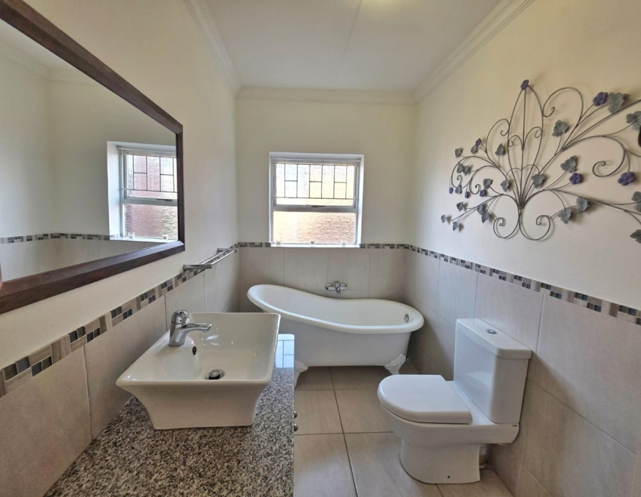3 Bedroom Property for Sale in Hartenbos Central Western Cape